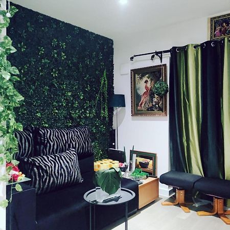 Apartament Uttsav Green - Affordable London Zone 3 - Accessible Public Transport Zewnętrze zdjęcie