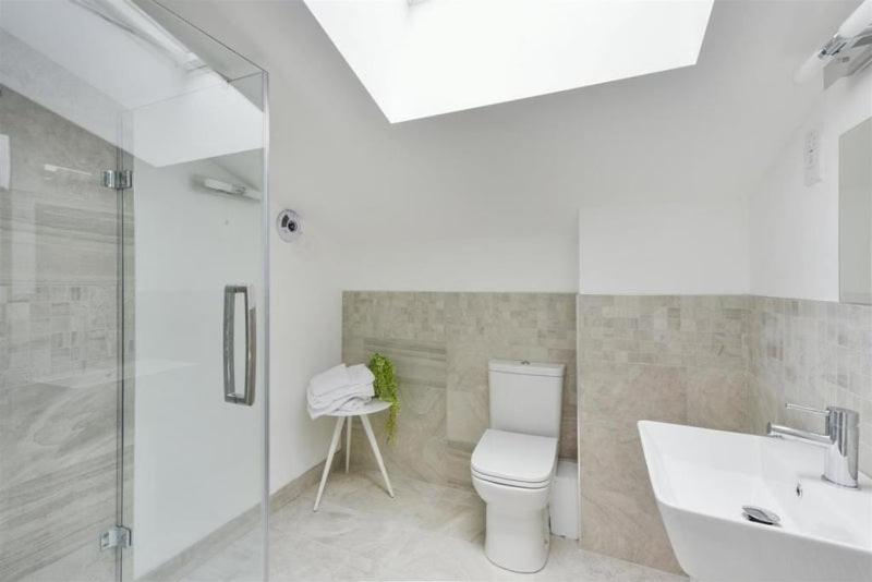 Apartament Uttsav Green - Affordable London Zone 3 - Accessible Public Transport Zewnętrze zdjęcie